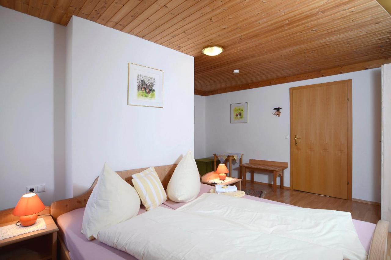 Landhaus Alpenrose - Feriendomizile Pichler Heiligenblut Exterior photo