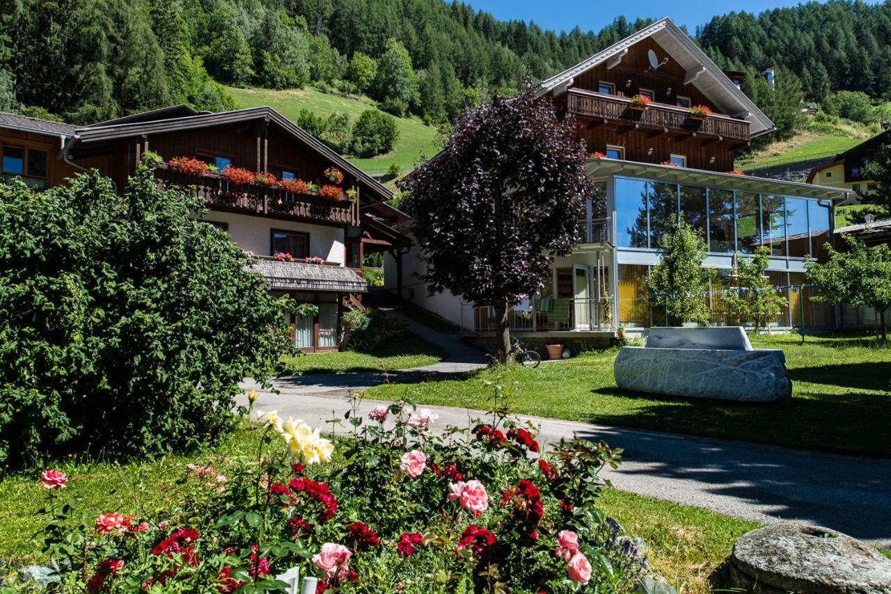Landhaus Alpenrose - Feriendomizile Pichler Heiligenblut Exterior photo